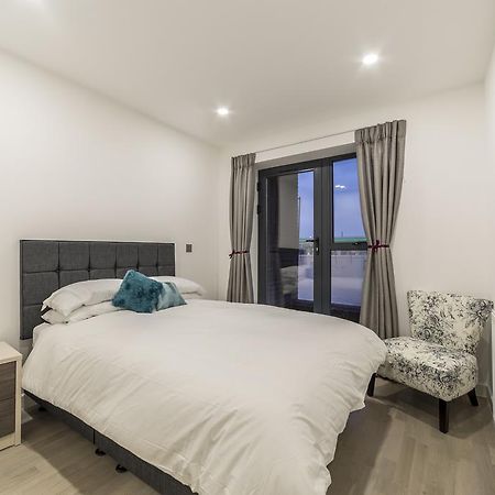 Canning Town Stratford Apartments London Exterior photo